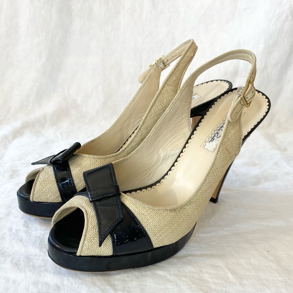 Oscar de la Renta Peep Toe Heels - Picture 7 of 15